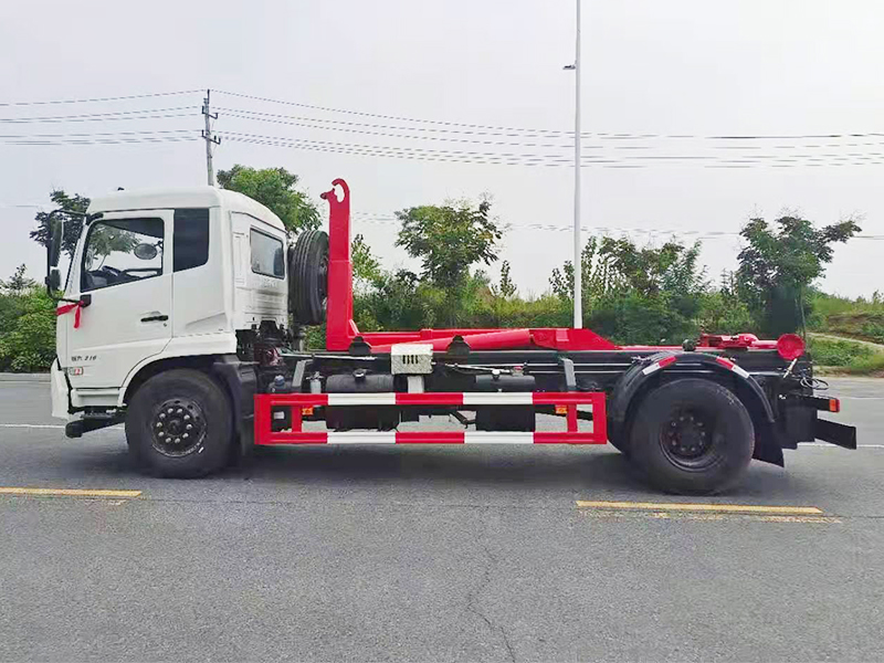 12/14方勾臂垃圾車(chē)-東風(fēng)天錦